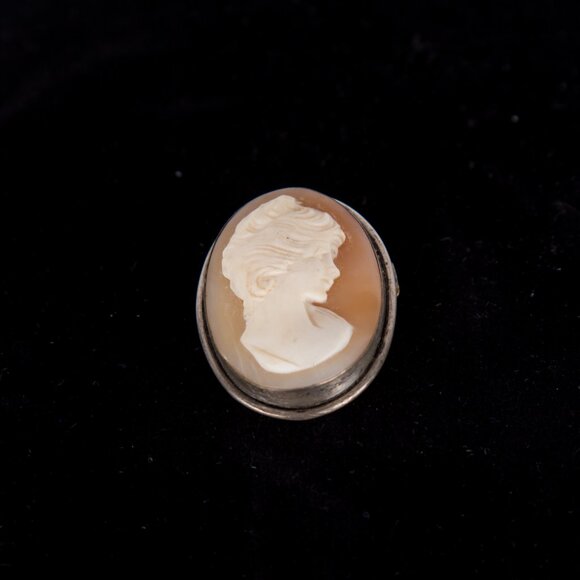 SOLD Vintage Angel Skin Coral Cameo Brooch Pendant in Silver Setting - Picture 1 of 6
